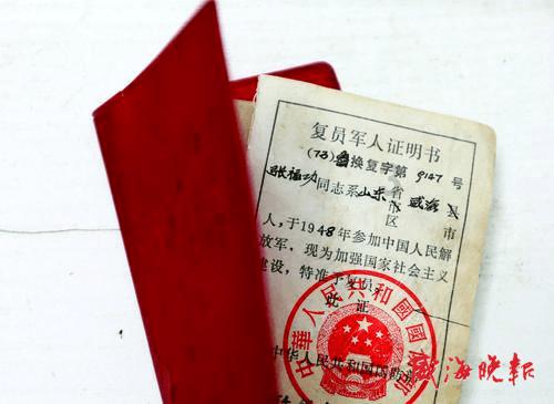 小猫钓鱼游戏龙王版有船